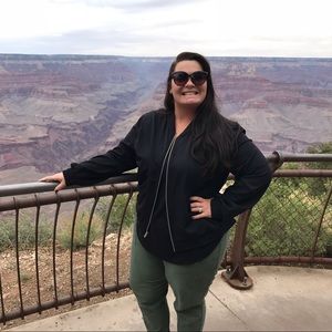 Meet your Posher, Ashley